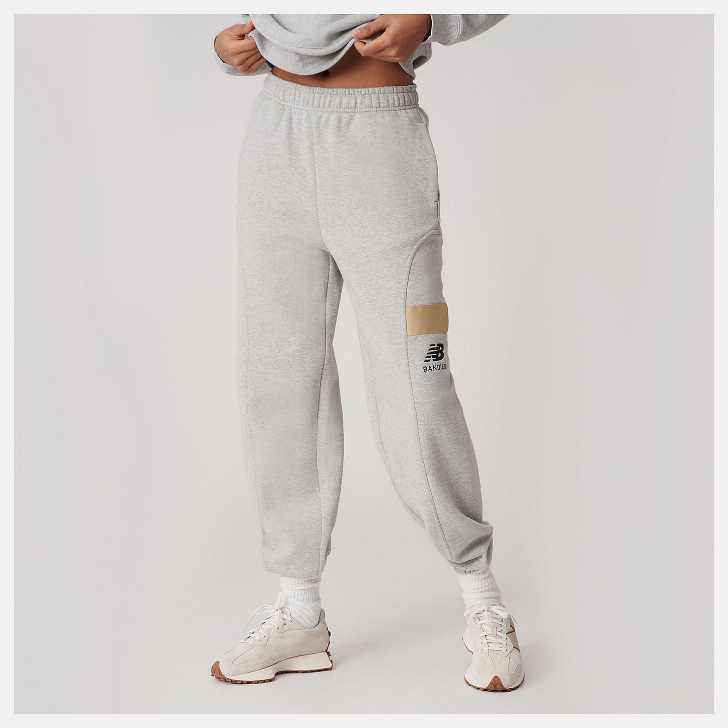 Bandier Fleece Jogger | New Balance Clothing - Women
