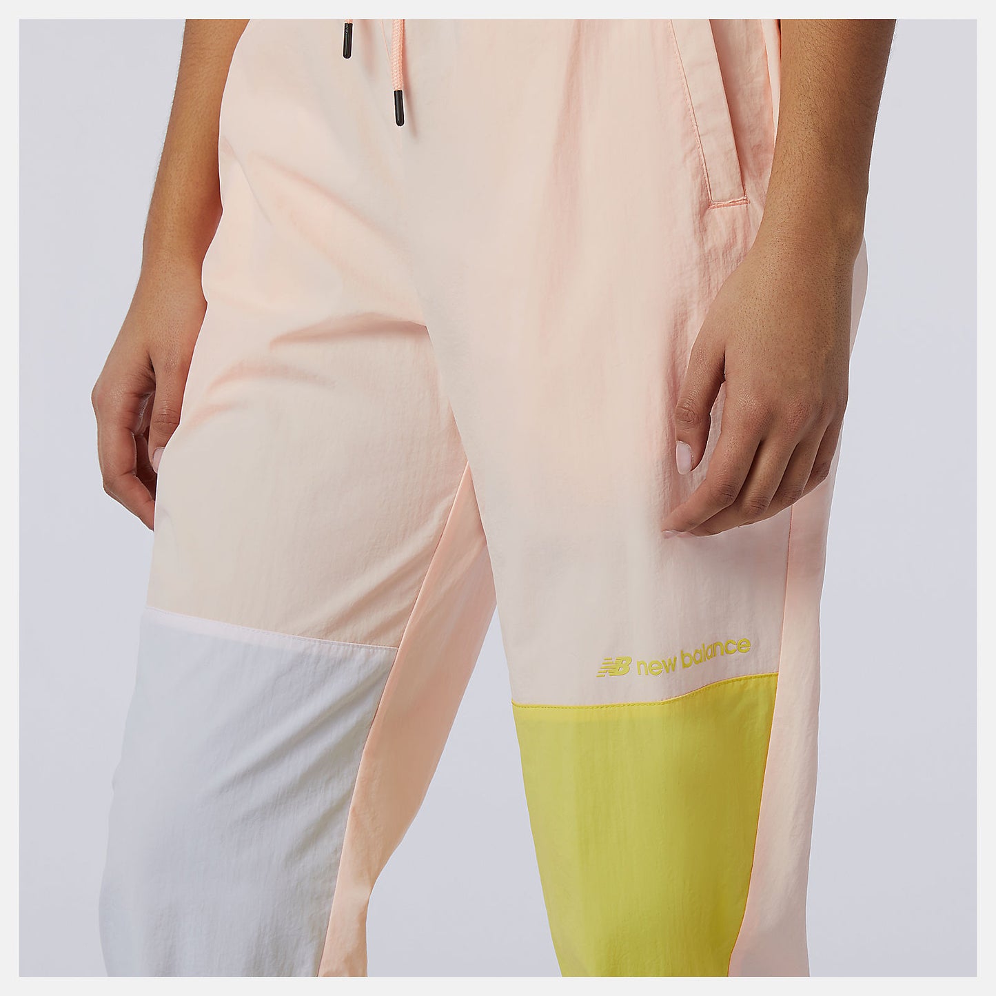 Sport Style Optiks Woven Pant | New Balance Clothing - Women