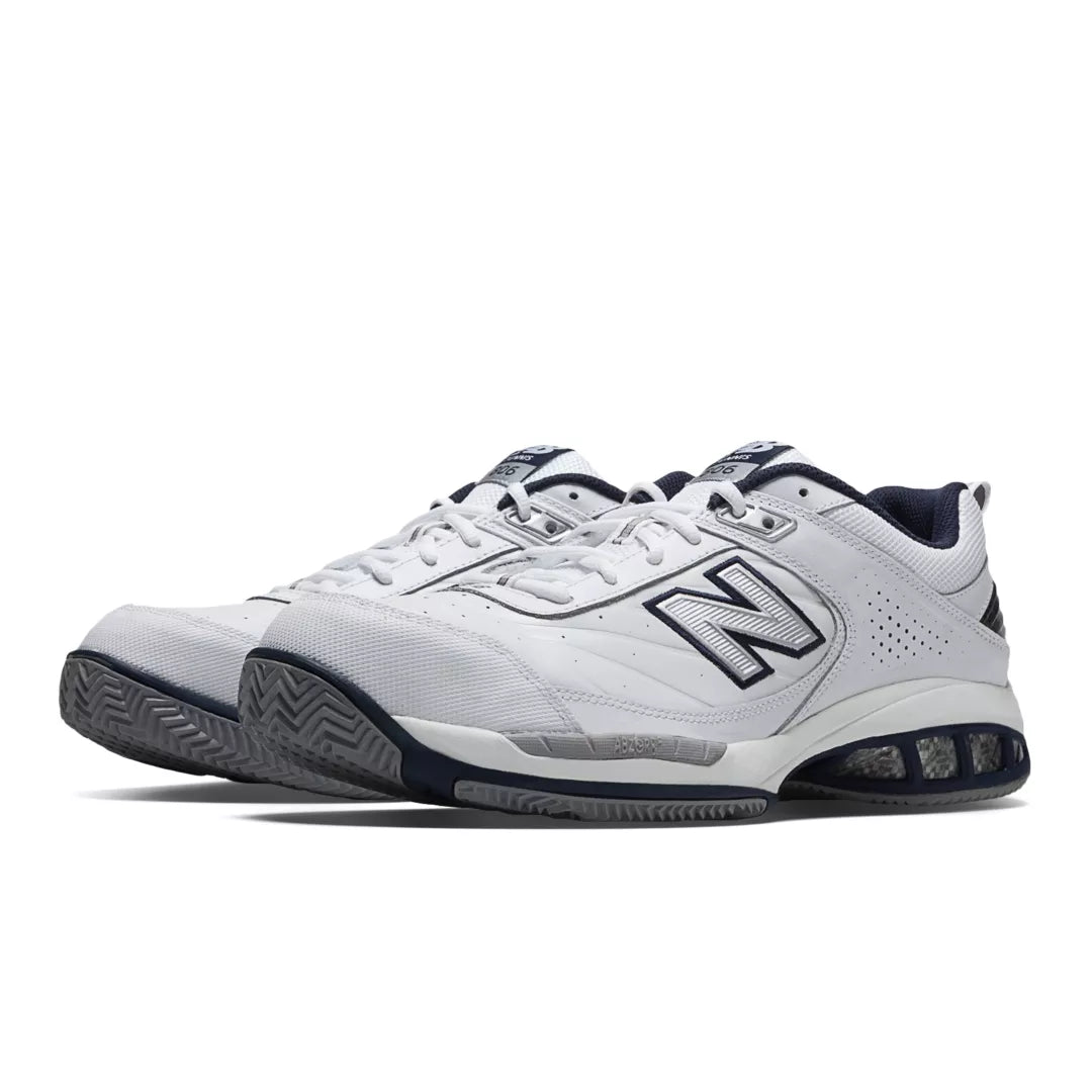 806 - New Balance Shoes