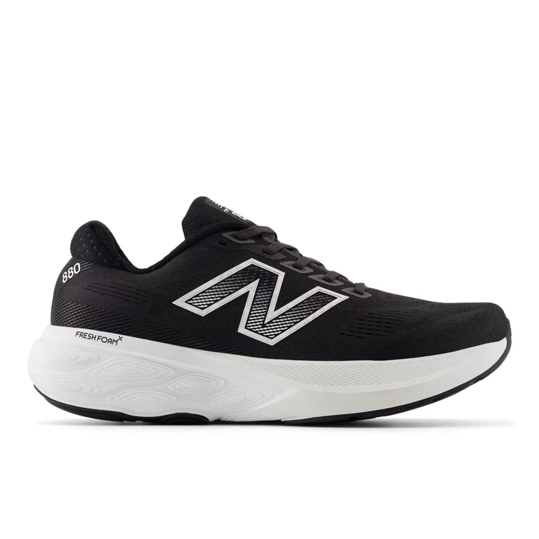BLACK with WHITE and REFLECTION,7,Standard (D)