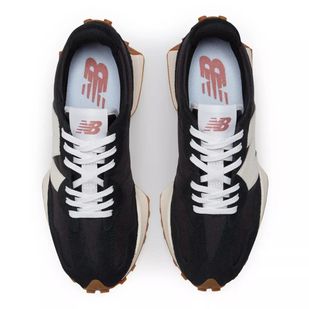 327 - New Balance Shoes