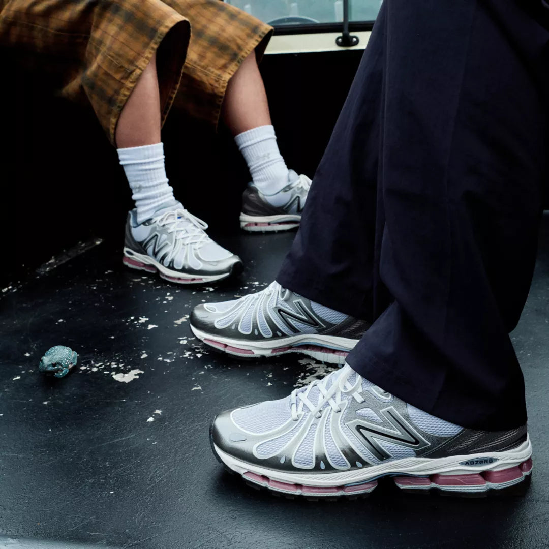 1890 - New Balance Shoes