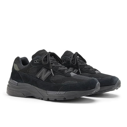BLACK with Black,M6 / W7.5,Standard (D)