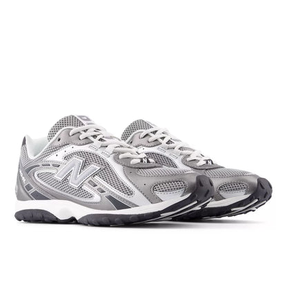 204L - New Balance Shoes