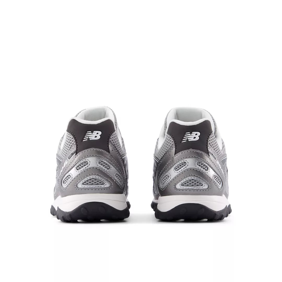 204L - New Balance Shoes