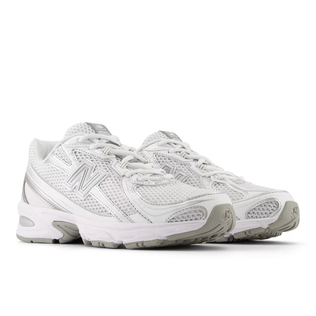740 - New Balance Shoes