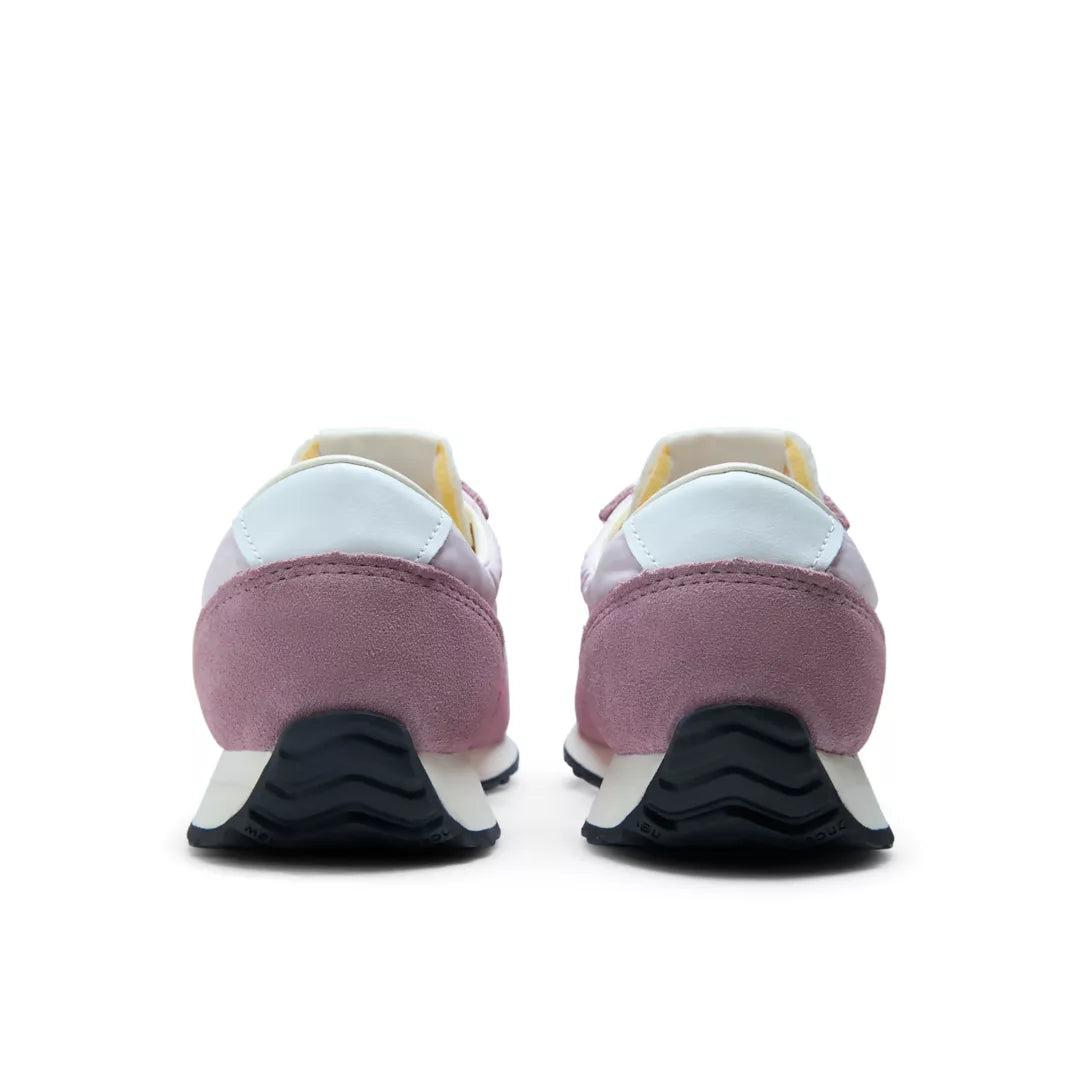471 - New Balance Shoes
