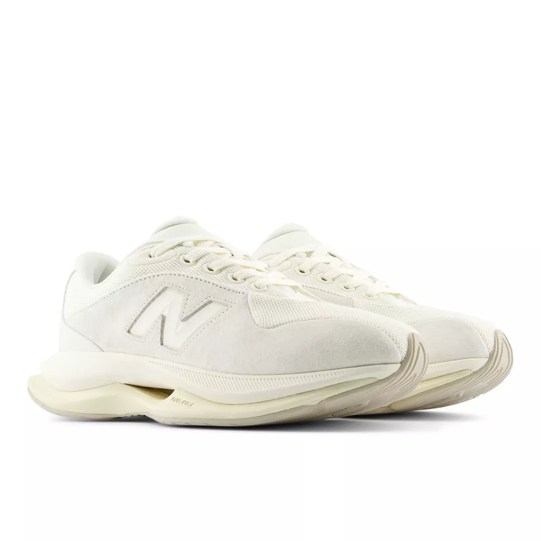TF100 - New Balance Shoes