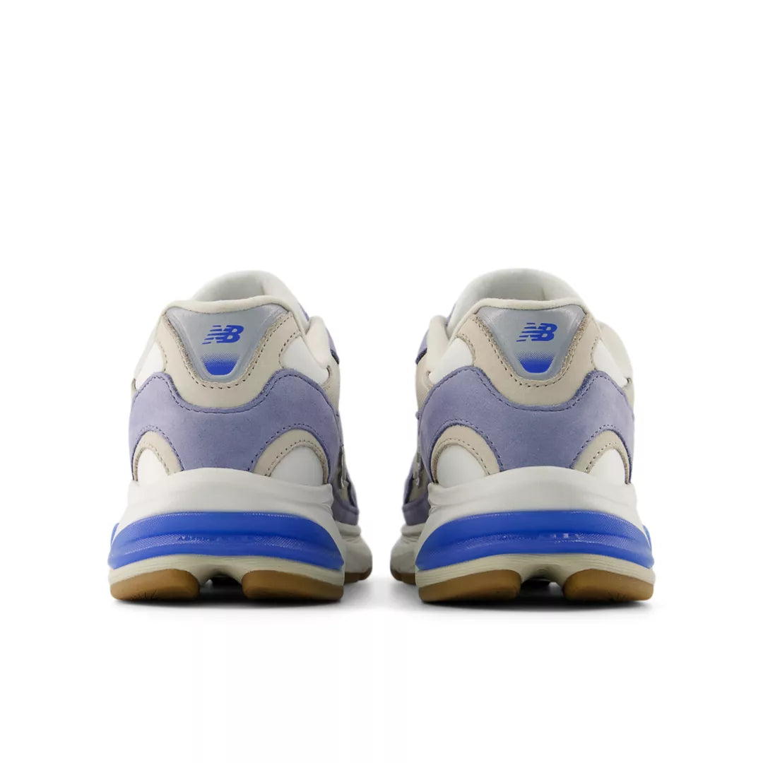 Cool Skies 2010 - New Balance Shoes