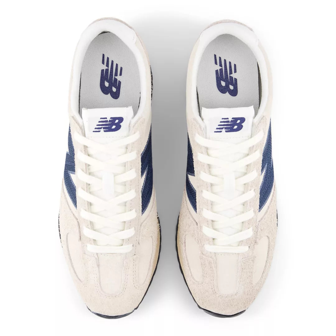 471 - New Balance Shoes