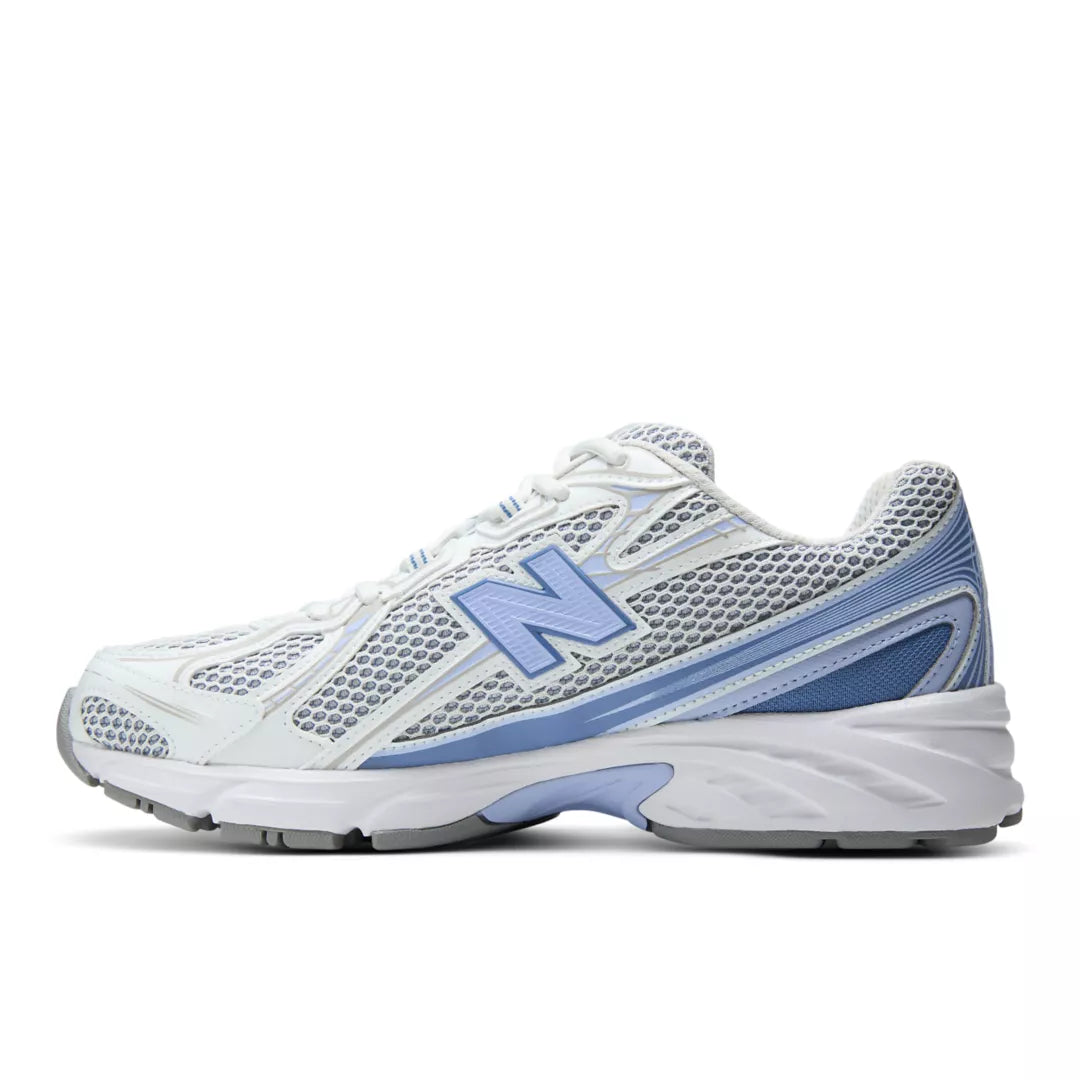 740 - New Balance Shoes