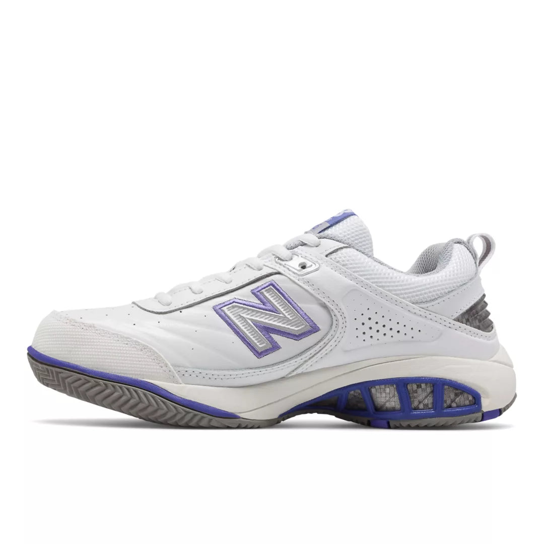 806 - New Balance Shoes