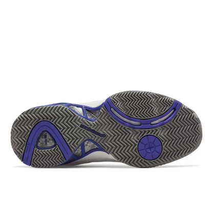 806 - New Balance Shoes
