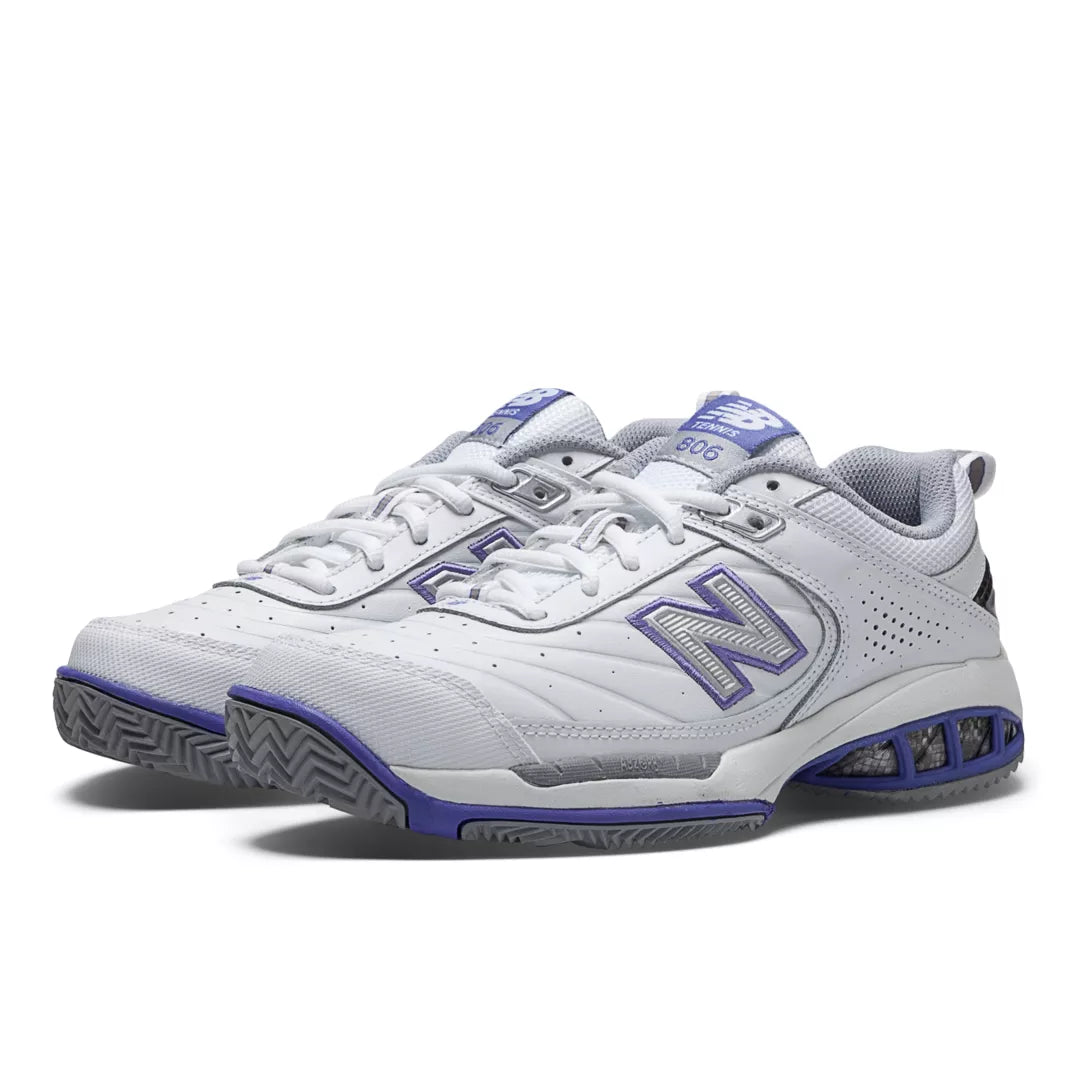 806 - New Balance Shoes