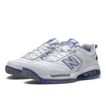 806 - New Balance Shoes