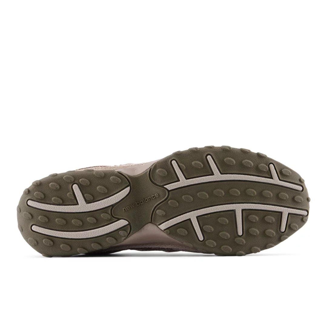 204L - New Balance Shoes