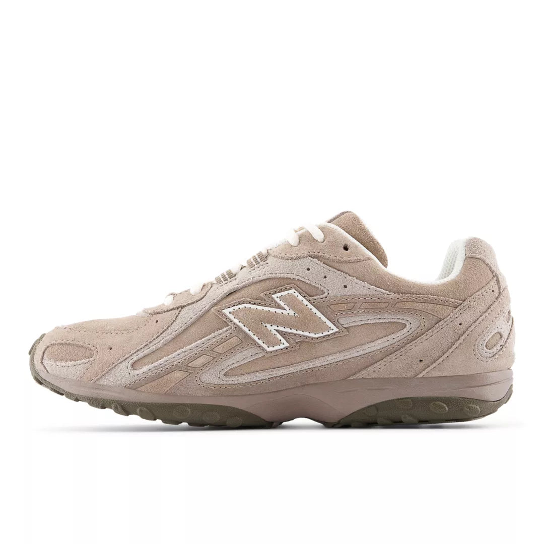 204L - New Balance Shoes