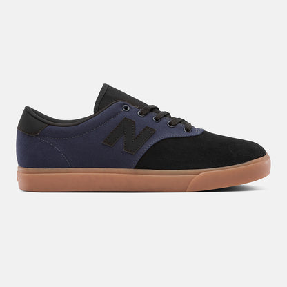 AM55 | New Balance Shoes - Women / Men