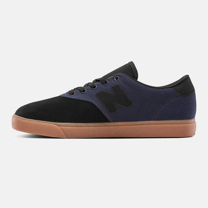 AM55 | New Balance Shoes - Women / Men