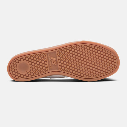 AM55 | New Balance Shoes - Women / Men