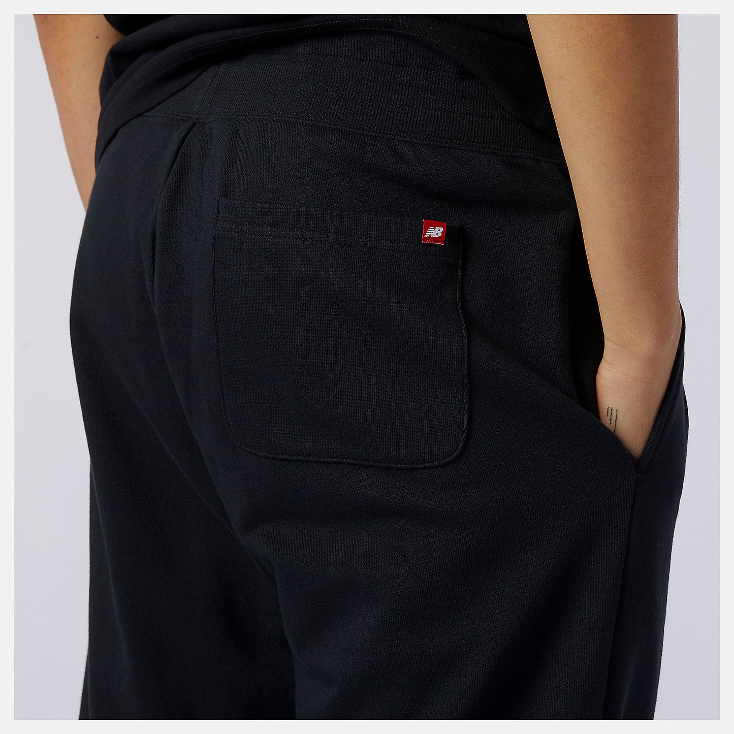 New Balance Hot sale - NB Essentials Embroidered Pant