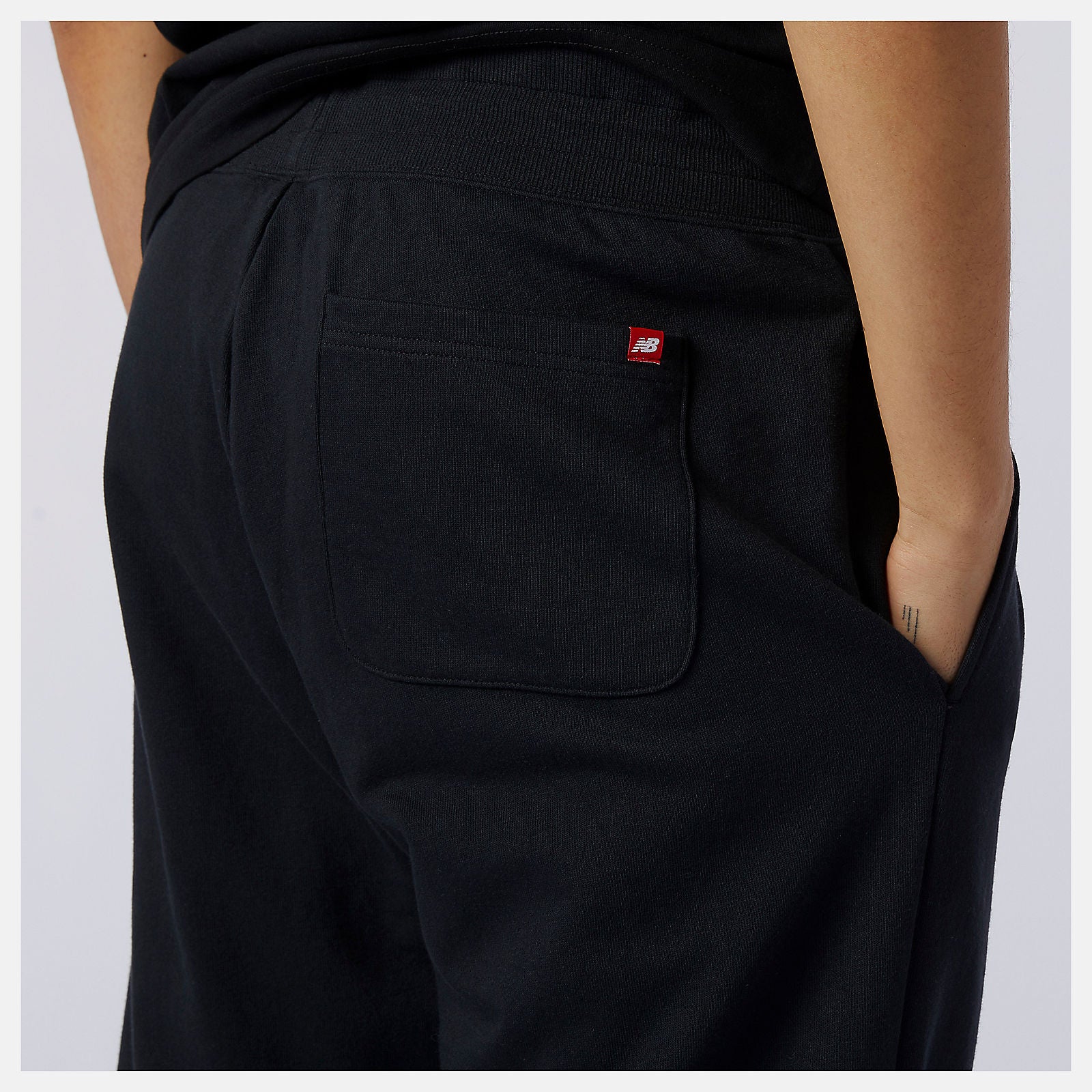 New Balance Hot sale - NB Essentials Embroidered Pant