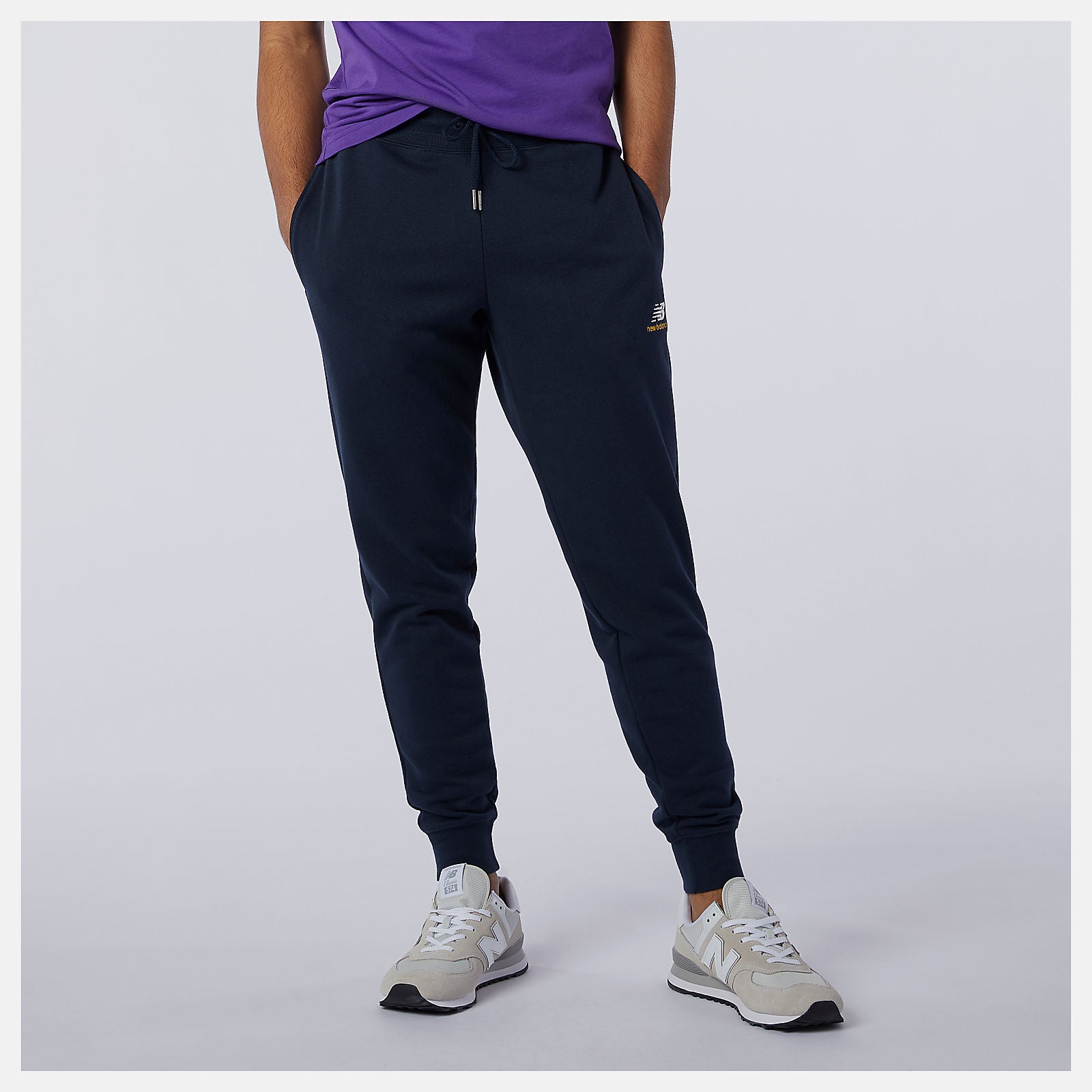 New Balance Outlet - NB Essentials Embroidered Pant
