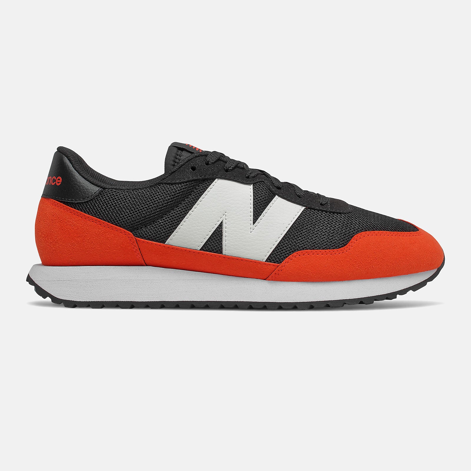 New Balance Outlet - 237