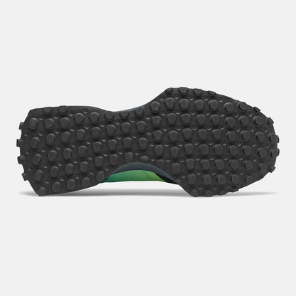 327 | New Balance Shoes - Women / Men
