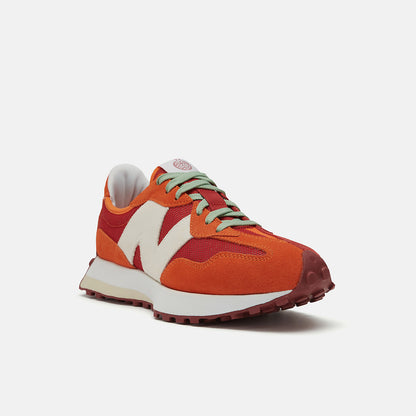 327 | New Balance Shoes - Women / Men