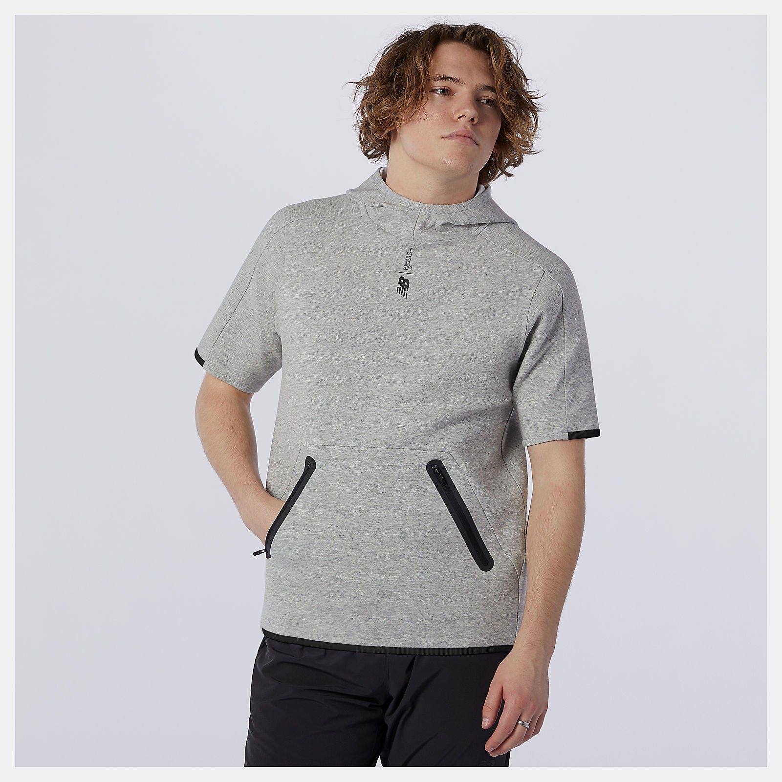 New Balance Online - Fortitech Fleece Short Sleeve Hoodie