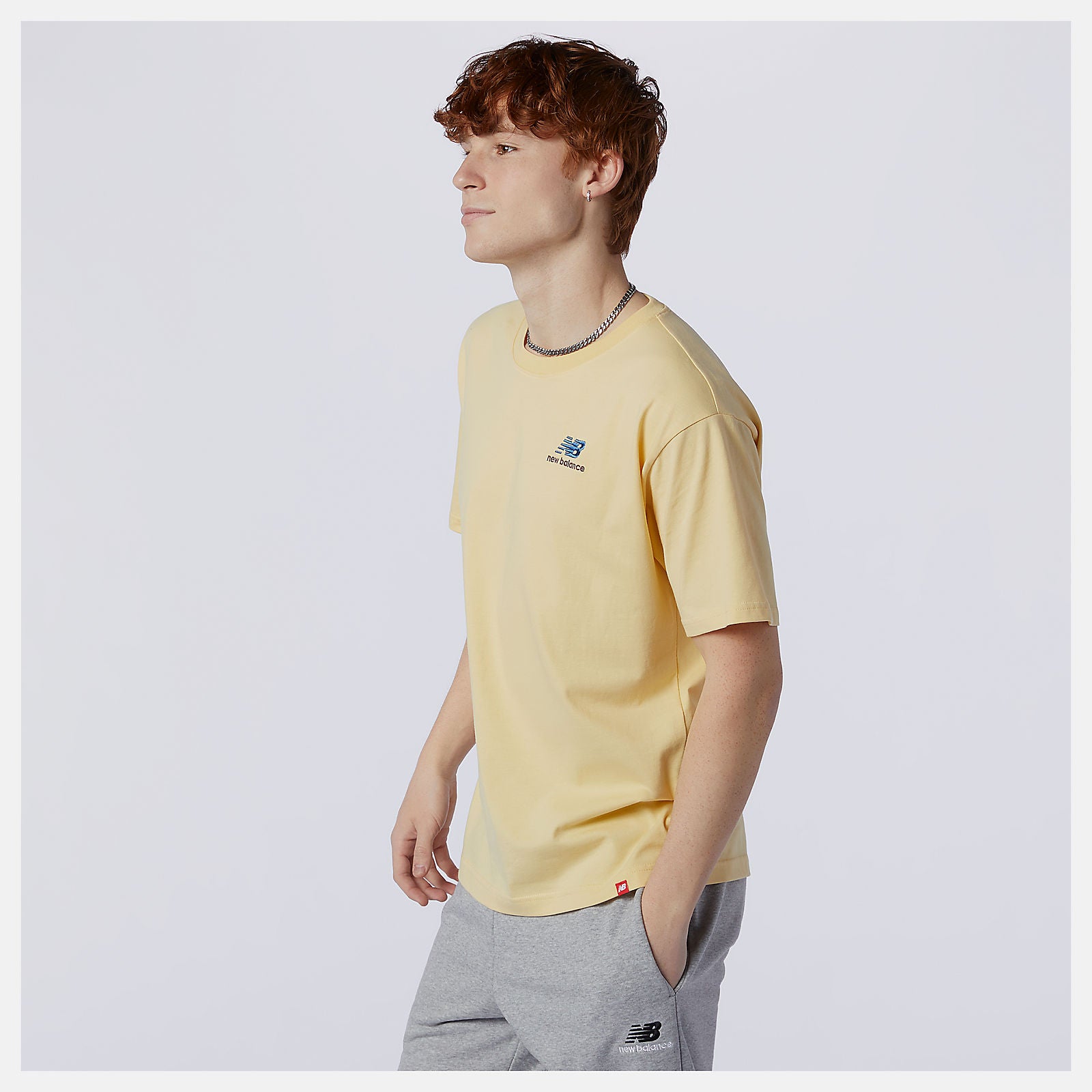 New Balance US - NB Essentials Embroidered Tee