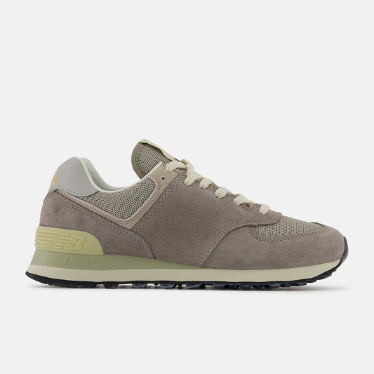 574 Un-N-Ding | New Balance Shoes - Women / Men