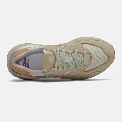 57/40 | New Balance Shoes - Women