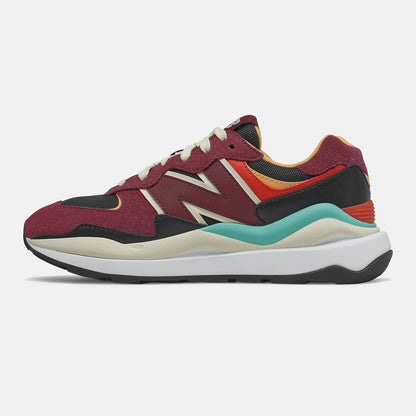 57/40 | New Balance Shoes - Women