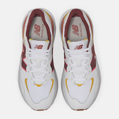 57/40 | New Balance Shoes - Women