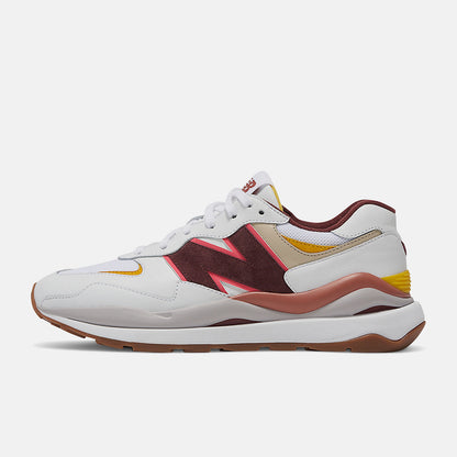 57/40 | New Balance Shoes - Women