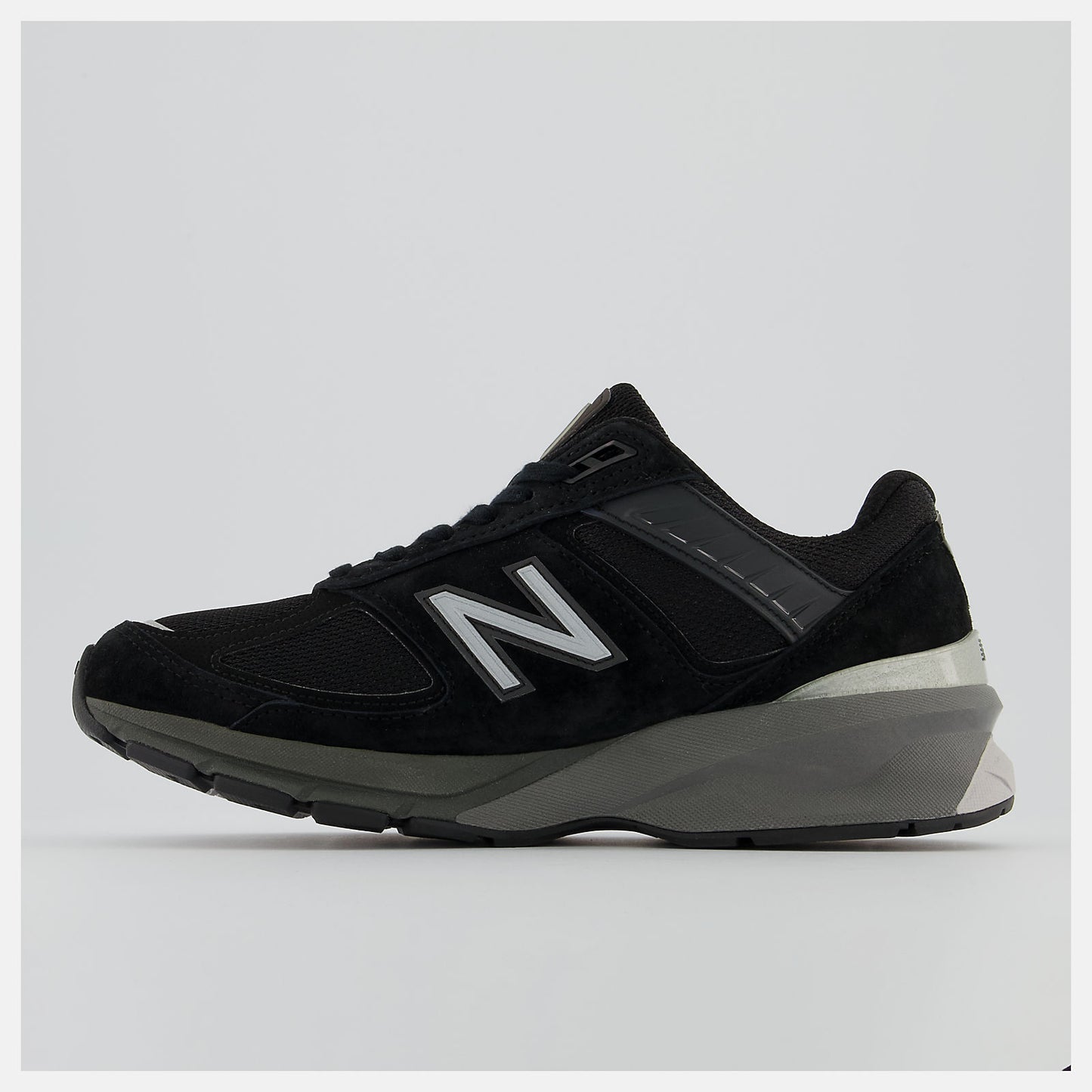 New Balance US - Made in US 990v5