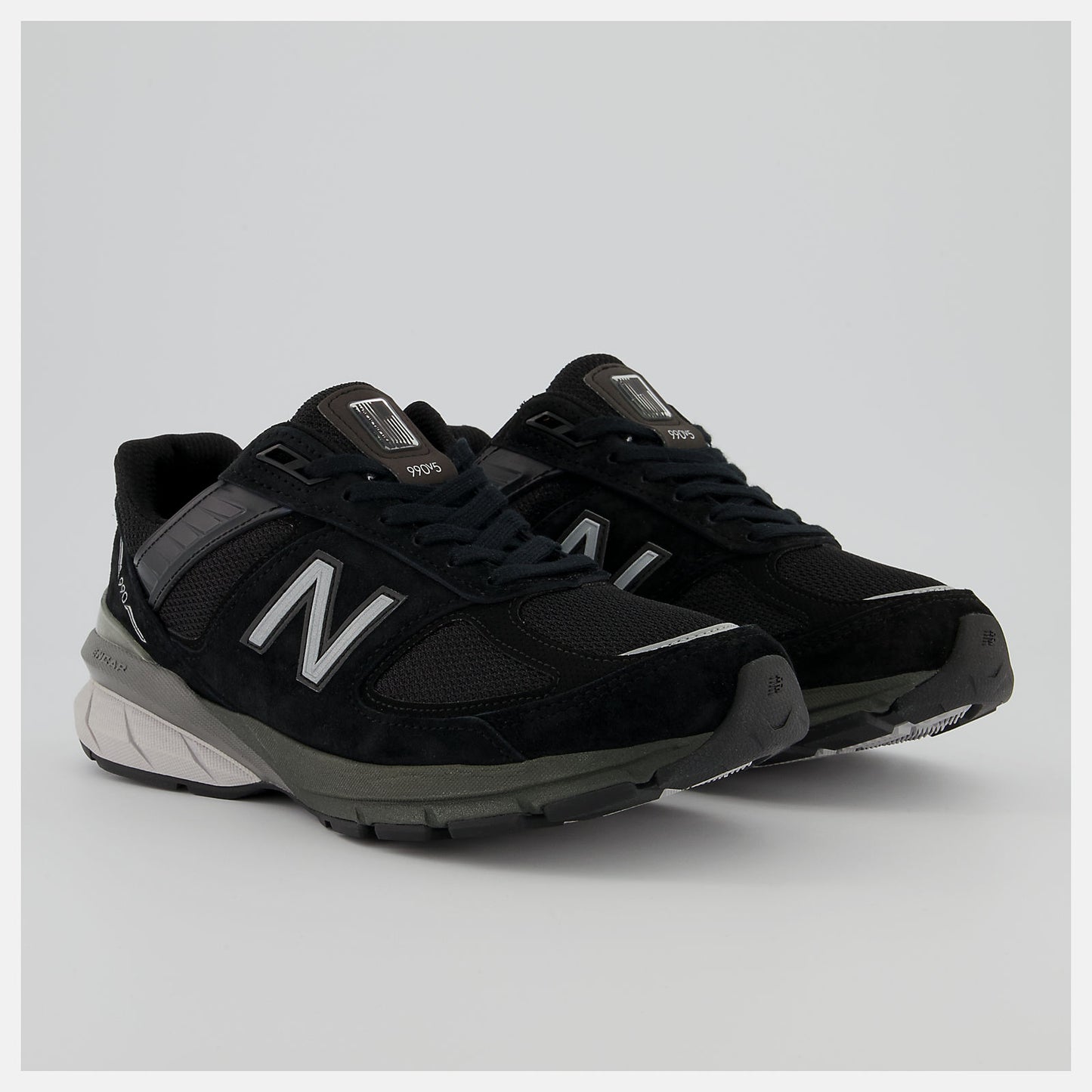 New Balance US - Made in US 990v5