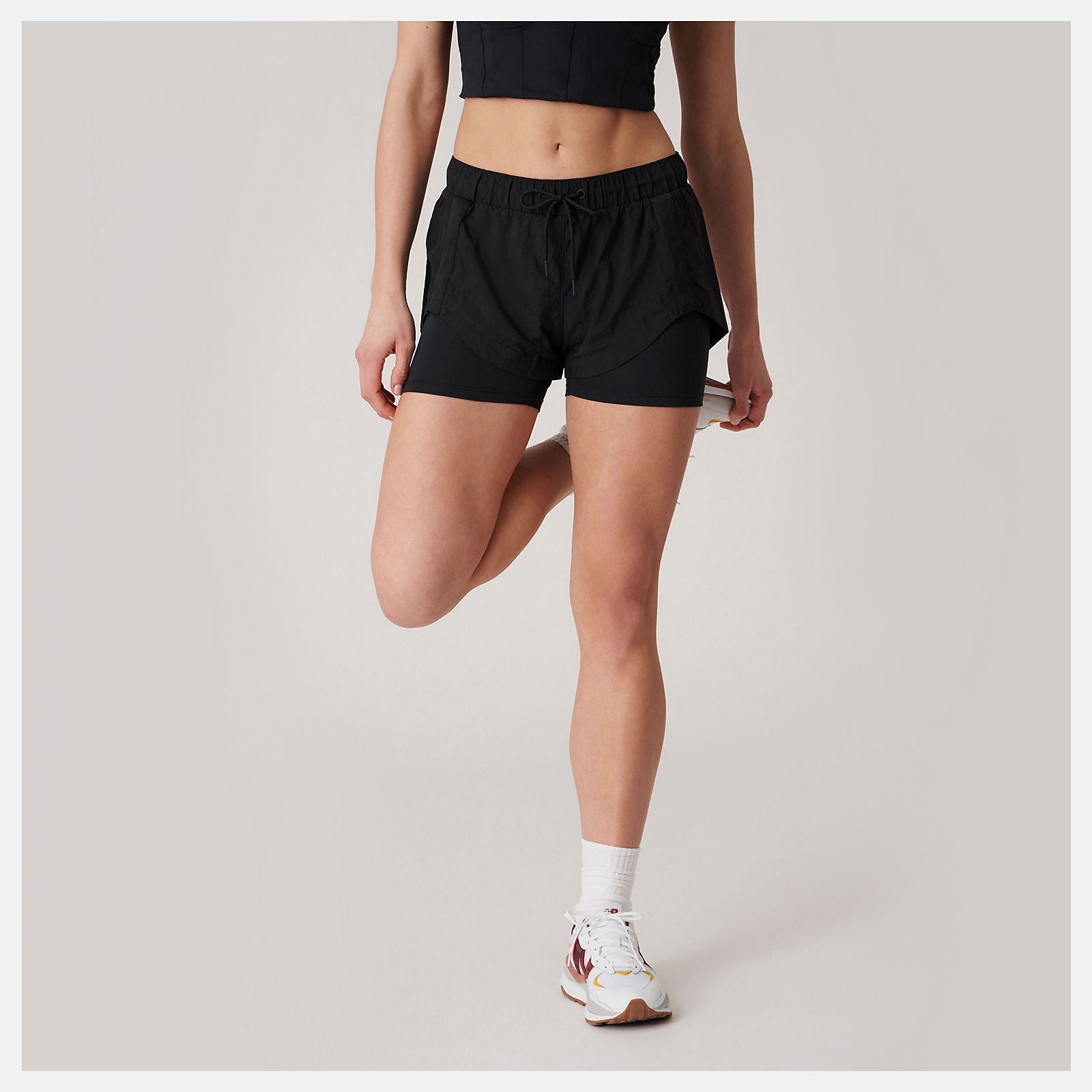New Balance On Sale - Bandier Woven tech Short