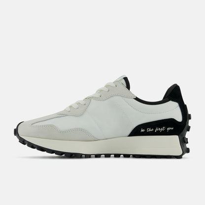 327 | New Balance Shoes - Women