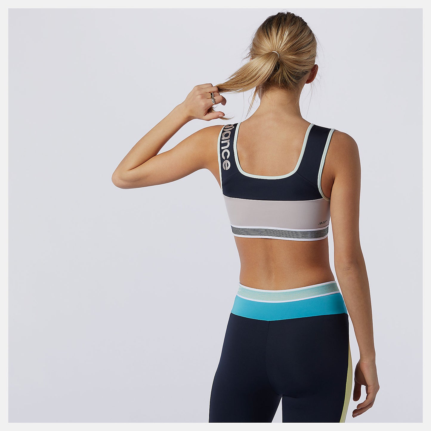 New Balance Online - Achiever Remix Crop Top
