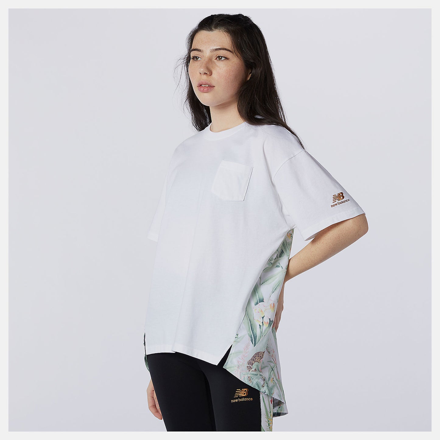 New Balance US - NB Essentials Botanical Knit Woven Mix Tee