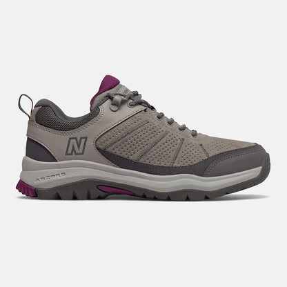 1201 | New Balance Shoes - Women